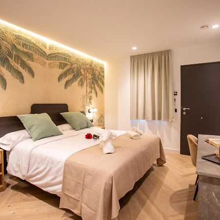 Boutique Rooms Playa Burriana Nerja Zewnętrze zdjęcie