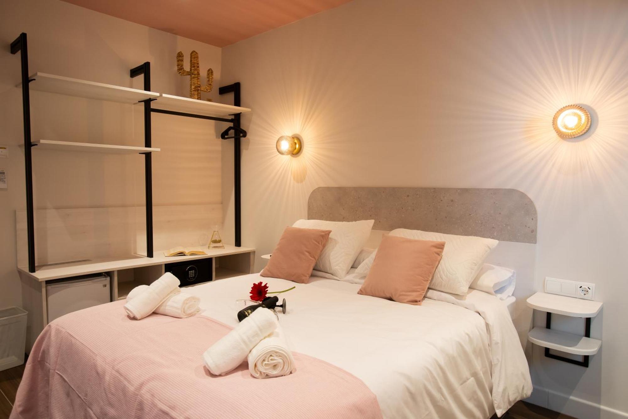 Boutique Rooms Playa Burriana Nerja Zewnętrze zdjęcie