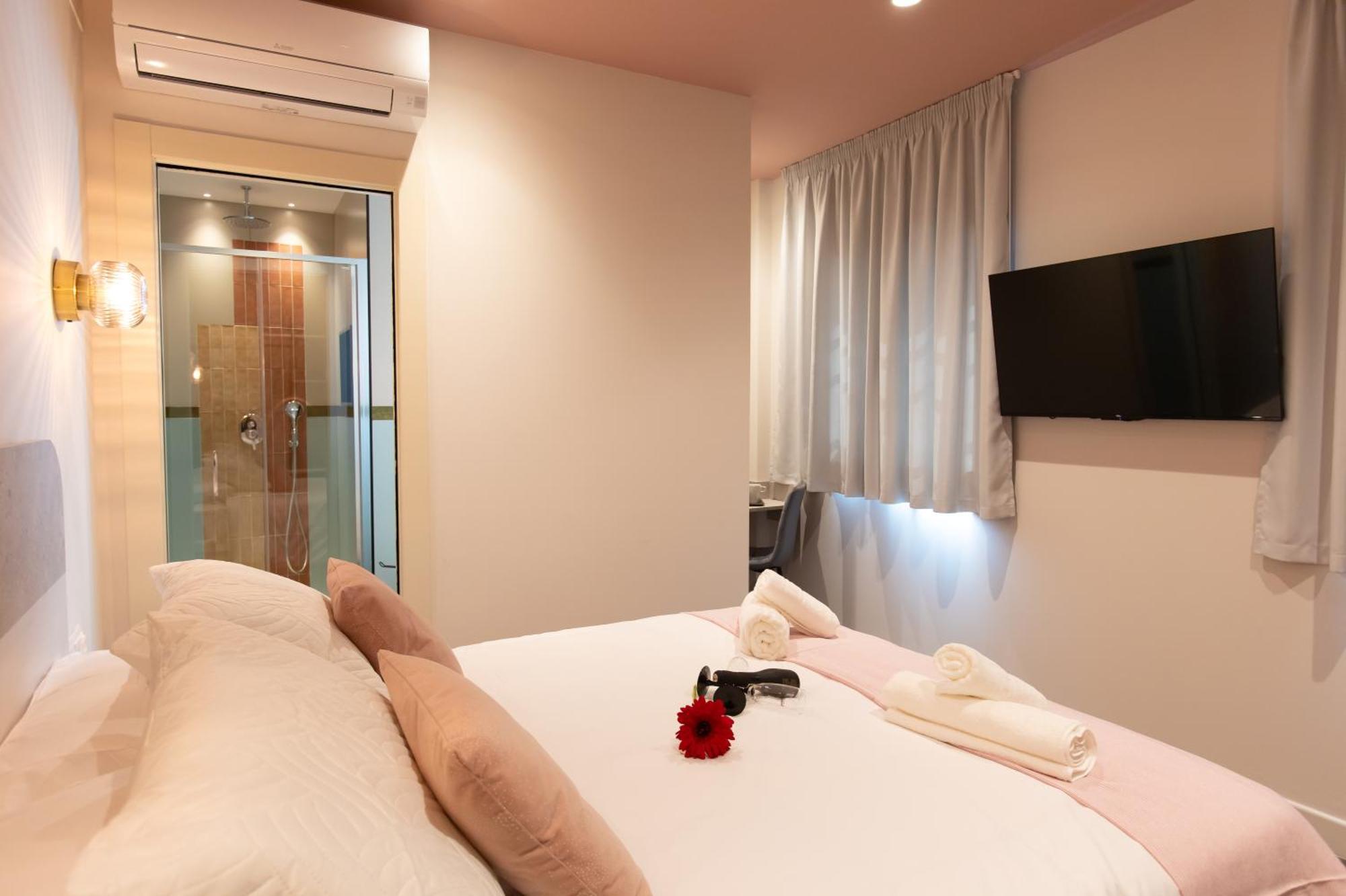 Boutique Rooms Playa Burriana Nerja Zewnętrze zdjęcie