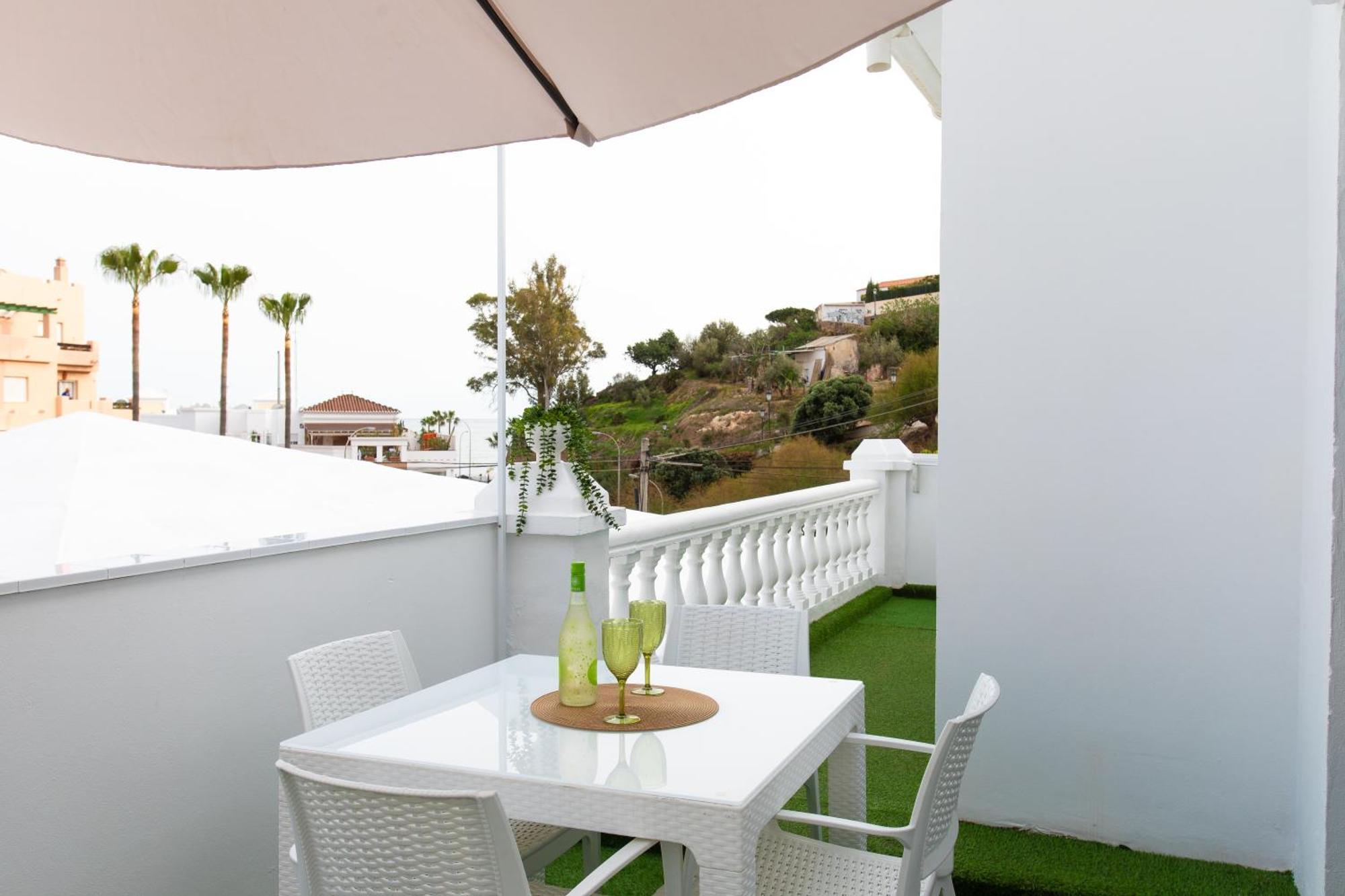 Boutique Rooms Playa Burriana Nerja Zewnętrze zdjęcie