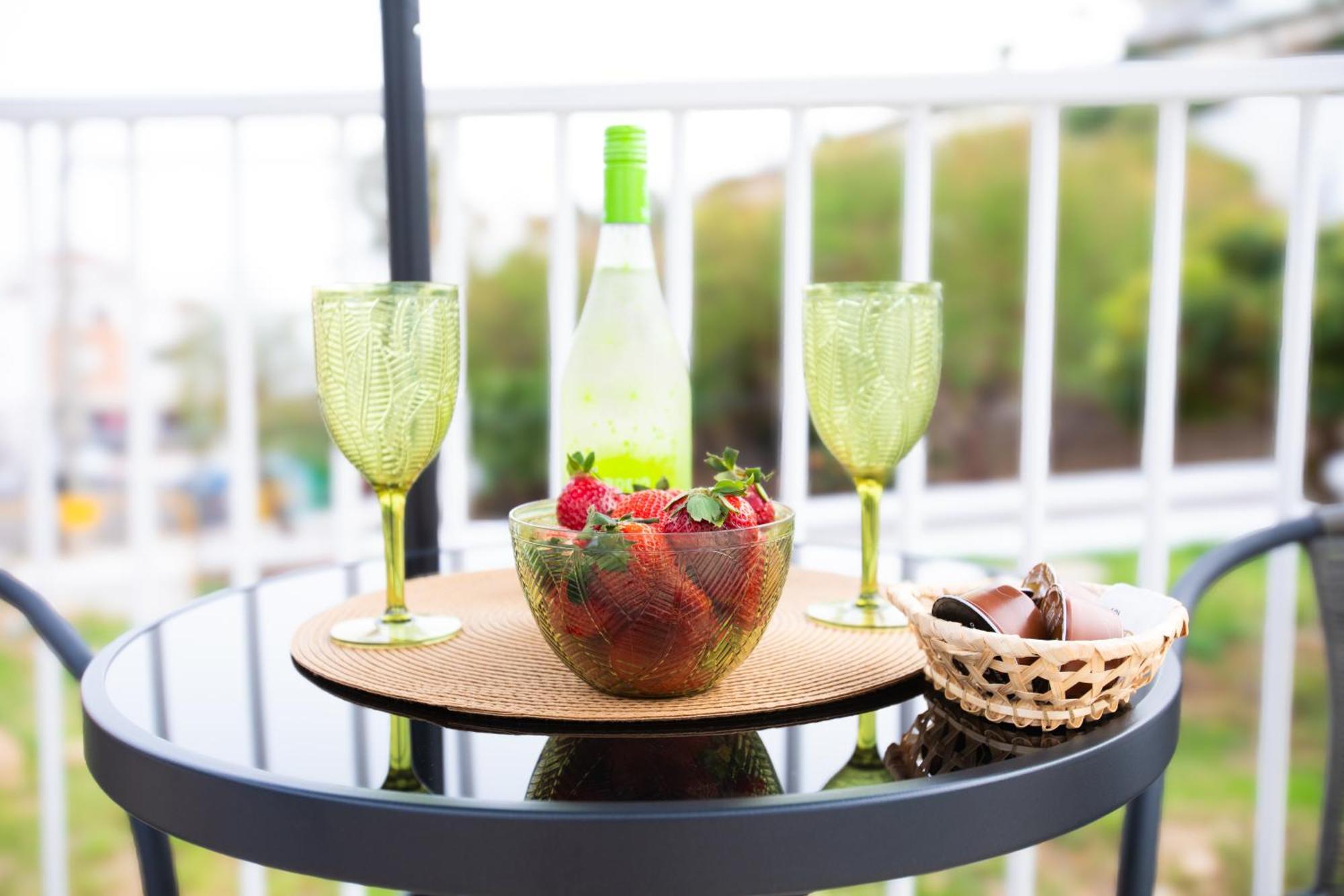 Boutique Rooms Playa Burriana Nerja Zewnętrze zdjęcie