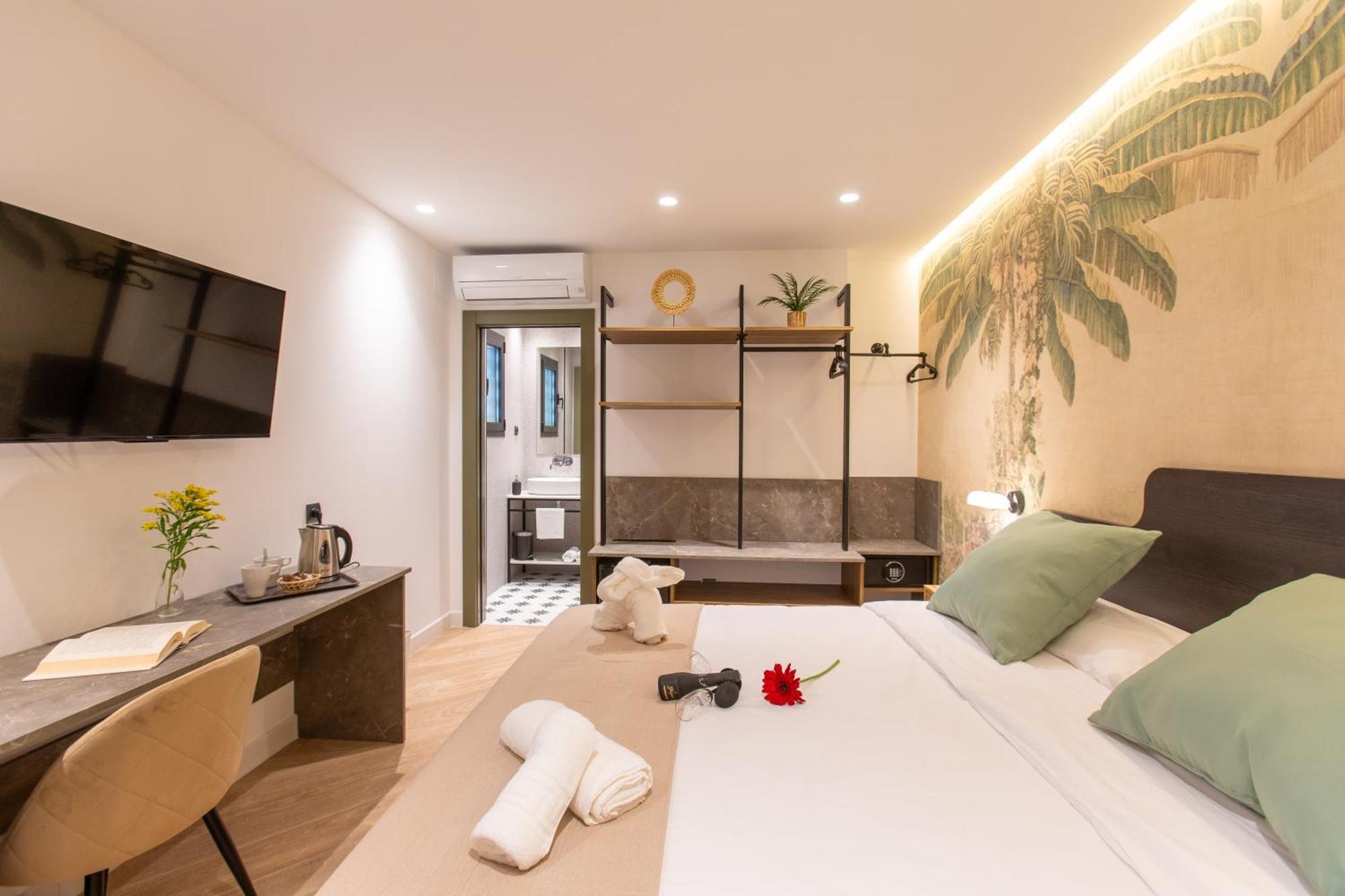 Boutique Rooms Playa Burriana Nerja Zewnętrze zdjęcie