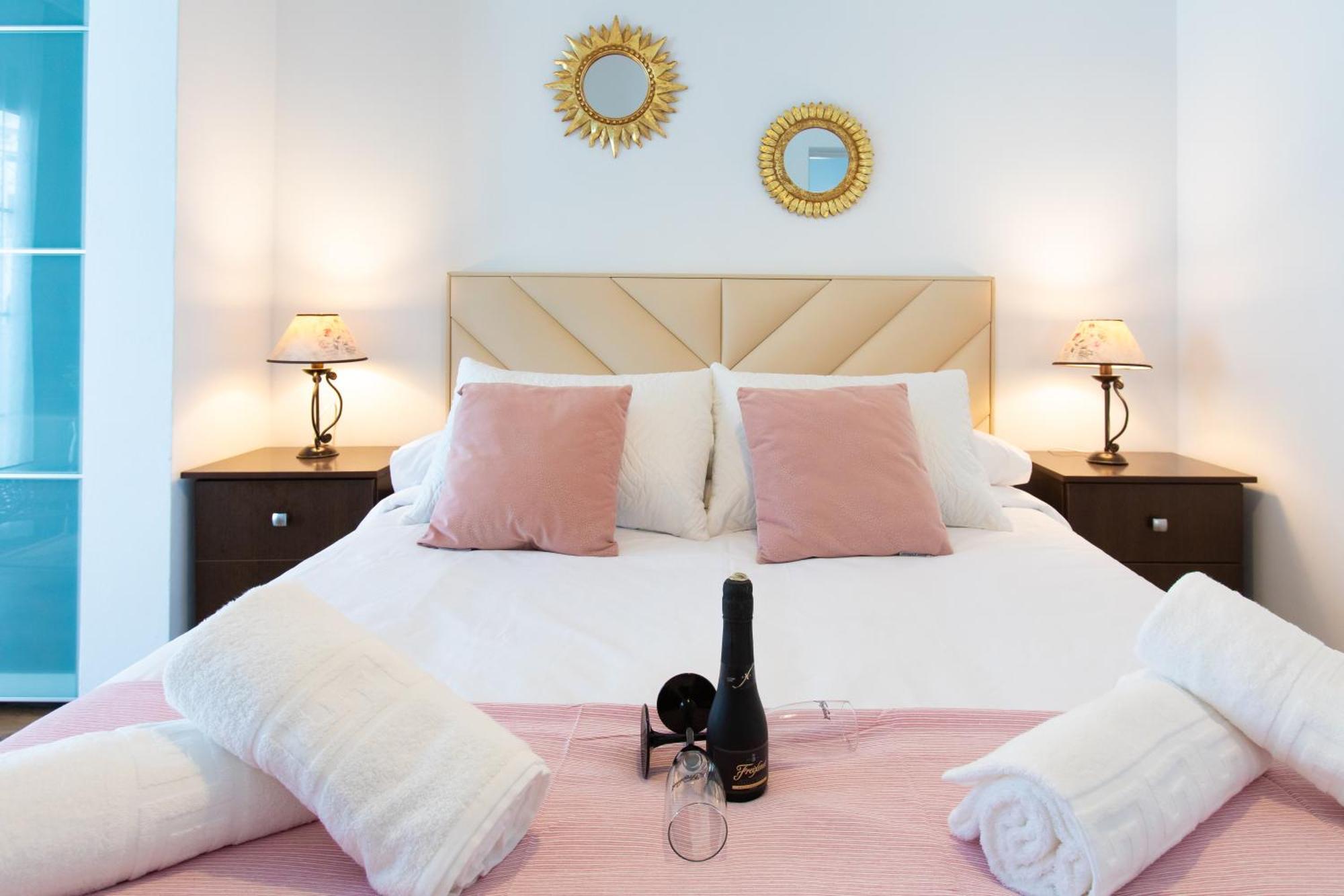 Boutique Rooms Playa Burriana Nerja Zewnętrze zdjęcie