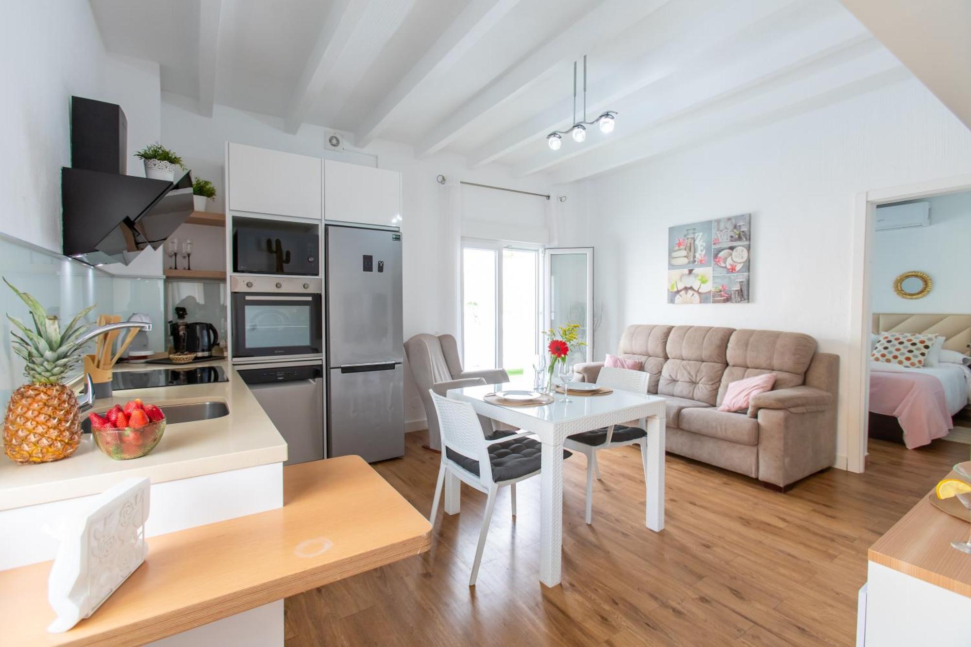 Boutique Rooms Playa Burriana Nerja Zewnętrze zdjęcie