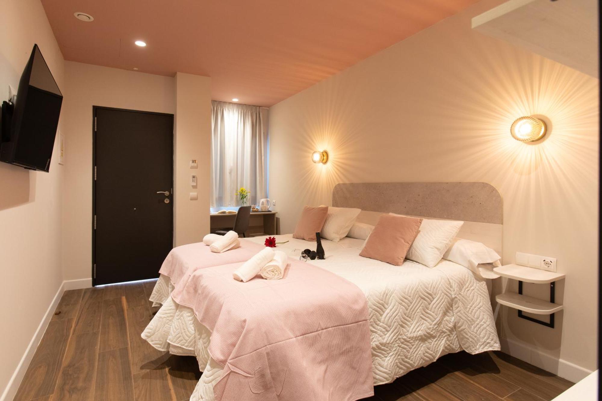Boutique Rooms Playa Burriana Nerja Zewnętrze zdjęcie