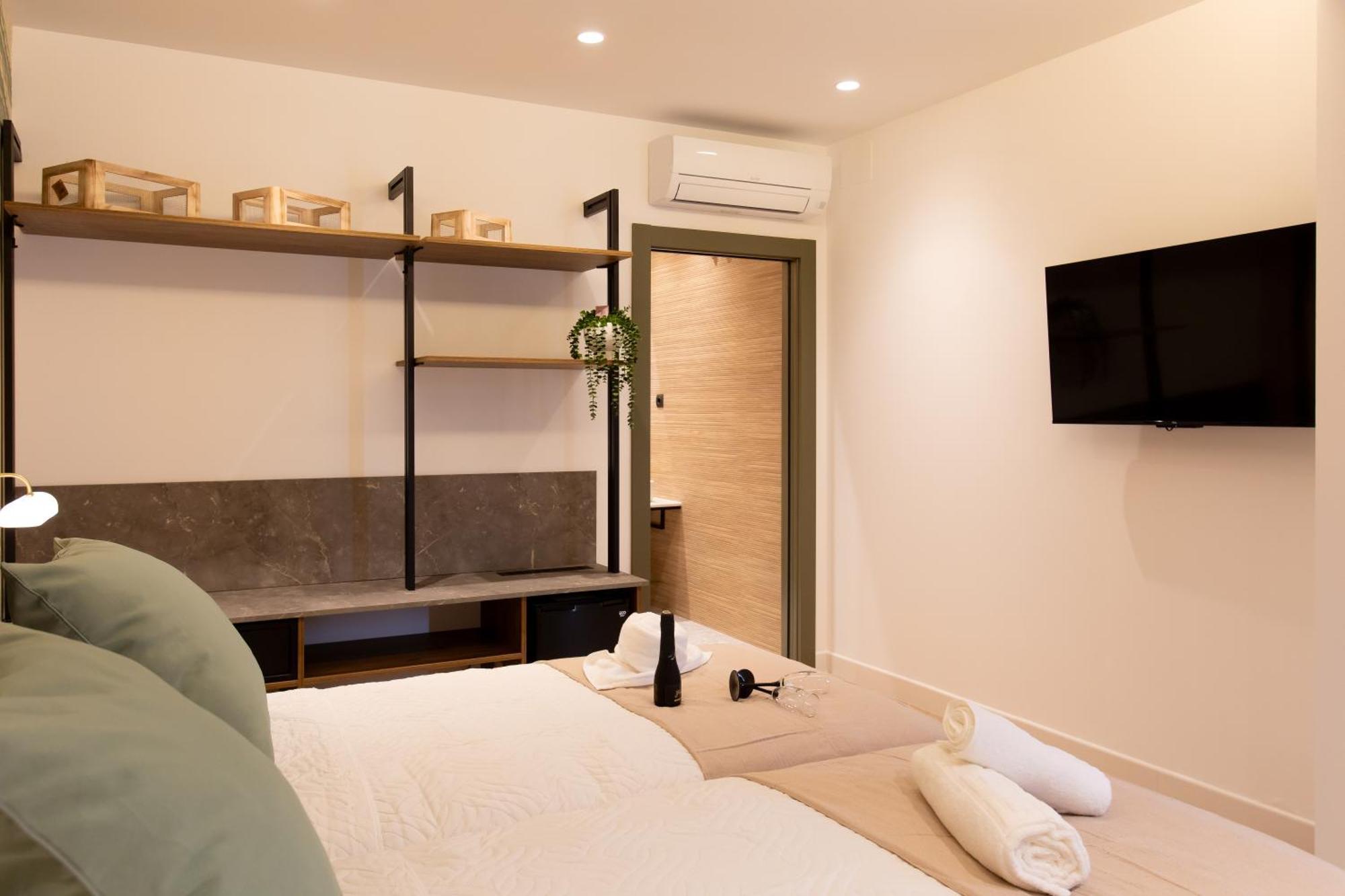 Boutique Rooms Playa Burriana Nerja Zewnętrze zdjęcie