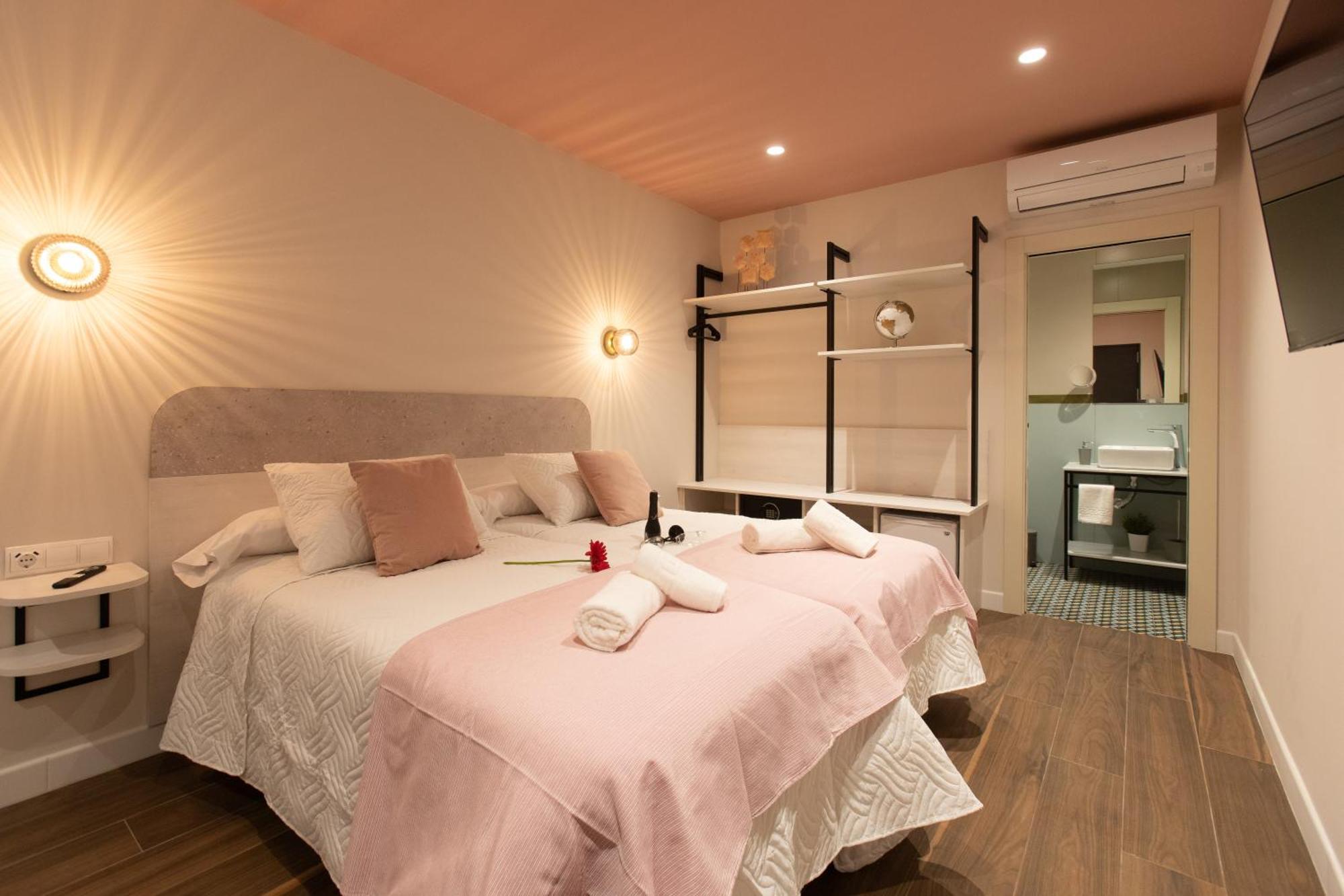 Boutique Rooms Playa Burriana Nerja Zewnętrze zdjęcie